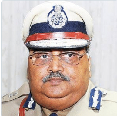पूर्व डीजीपी की अपने ही घर में की गई हत्या, आरोपी और वारदात की जांच में जुटी पुलिस