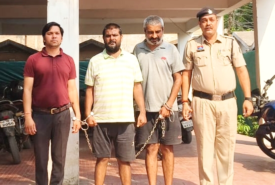बैंक में नकली सोना गिरवी रखकर लाखों रूपये लोन प्राप्त कर धोखाधड़ी करने वाले 01 अंतर्राज्यीय सहित कुल 03 आरोपी गिरफ्तार