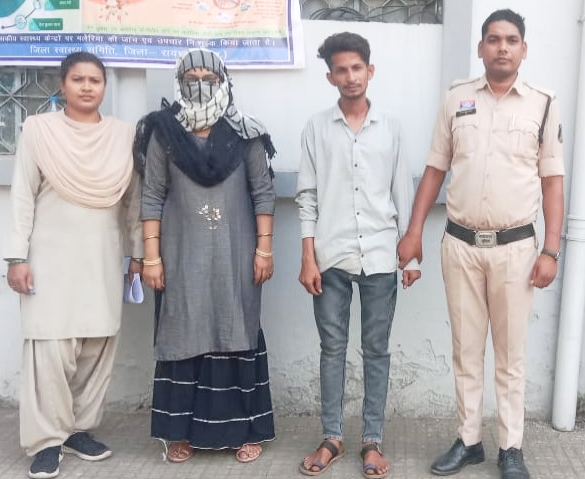 पकड़े गए दो पाकिस्तानी नागरिक: फर्जी तरीके से बनवाया था मतदाता परिचय पत्र, पुलिस ने कार्रवाई कर भेजा रिमांड पर