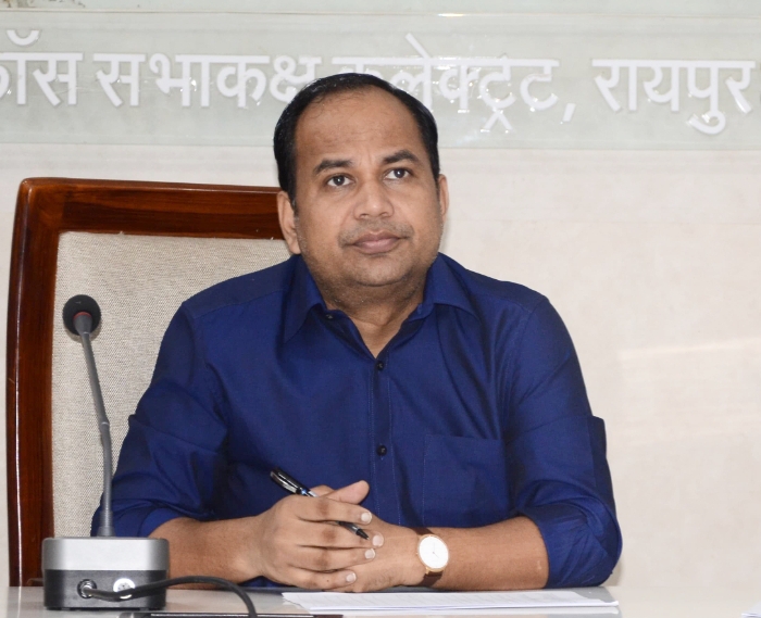 कलेक्टर डॉ. गौरव सिंह की संवेदनशीलता का असर, दो दिन में कैंसर पीड़ित व्याख्याता को 2 लाख की राहत