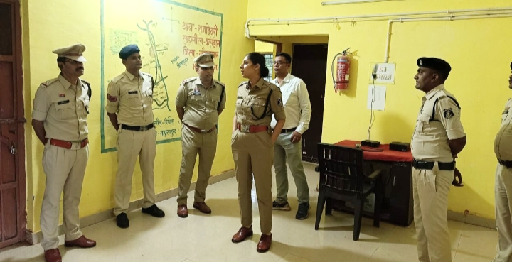 SP भावना गुप्ता ने थाना राजादेवरी का किया वार्षिक निरीक्षण, लंबित प्रकरणों को त्वरित निराकरण करने के दिए निर्देश