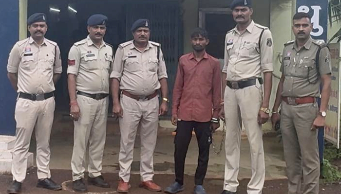 गर्भवती पत्नि की हत्या करने वाला आरोपी पति गिरफ्तार, निजी बातों का विवाद बना हत्या का कारण