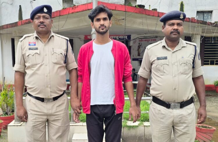 शादी का झांसा देकर युवती से दुष्कर्म करने और गर्भवती होने पर दवाई खिलाकर गर्भपात कराने वाला आरोपी गिरफ्तार