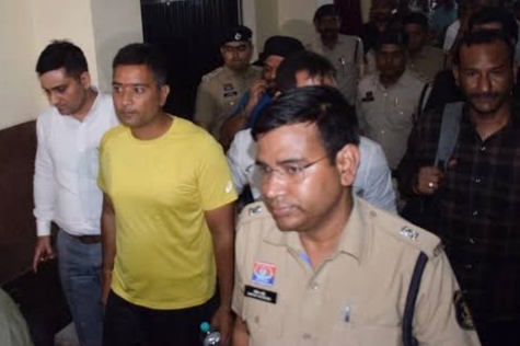 ईडी ने पूर्व सीएम के बेटे को किया गिरफ्तार, कोर्ट ने पांच दिन के रिमांड पर भेजा