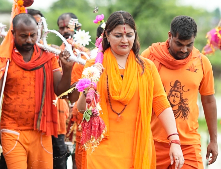 विधायक भावना बोहरा ने सावन माह में प्रस्तुत की सनातन संस्कृति की अनूठी मिसाल, अमरकंटक से भोरमदेव तक पूरी की 151 किमी कांवड़ यात्रा