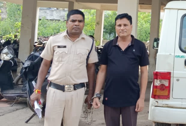 भिलाई निवासी से शेयर ट्रेडिंग, क्रीप्टो ट्रेडिंग में निवेश करने के नाम पर 1.11 करोड़ से अधिक की ठगी करने वाला आरोपी गिरफ्तार
