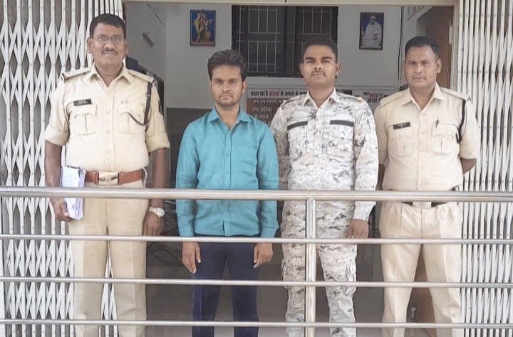 पति-पत्नी को पटवारी पद पर नौकरी लगवाने के नाम पर 10 लाख लेकर फर्जी नियुक्ति आदेश देने वाला आरोपी गिरफ्तार