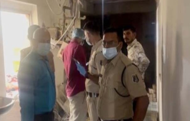 नाबालिग प्रेमिका ने विवाद पर लॉज में की प्रेमी की हत्या, जांच में जुटी पुलिस