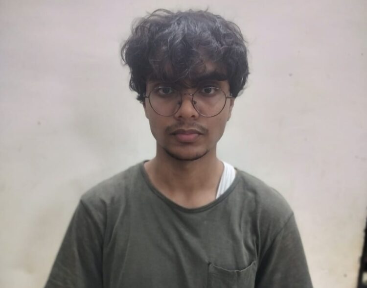 IIIT कॉलेज की छात्राओं का AI से अश्लील और झूठी फोटो तैयार करने वाला आरोपी छात्र गिरफ्तार