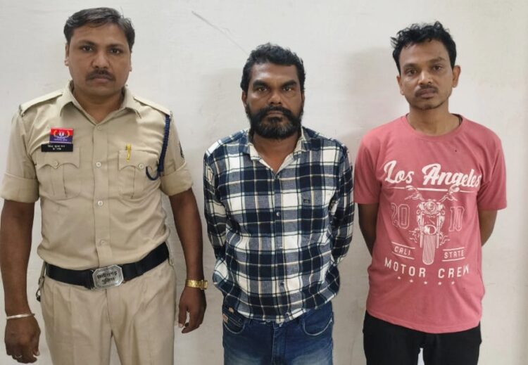 पटवारी का यूर्जर आईडी, पासवर्ड का इस्तेमाल कर भुईया पोर्टल में छेड़खानी करने वाले दो आरोपी गिरफ्तार
