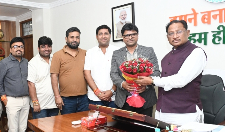 मुख्यमंत्री विष्णुदेव साय से क्रेडाई और रियल एस्टेट के प्रतिनिधिमंडल ने की सौजन्य मुलाकात