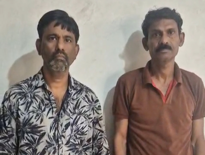नाबालिग लड़की के साथ 7 साल तक दुष्कर्म एवं सामूहिक दुष्कर्म करने वाले 2 आरोपी गिरफ्तार, शेष आरोपियों की तलाश जारी