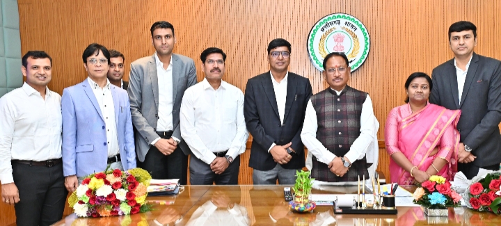 मुख्यमंत्री से राज्य प्रशासनिक सेवा से भारतीय प्रशासनिक सेवा में नियुक्त हुए अधिकारियों ने की सौजन्य भेंट