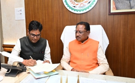 महिला सशक्तिकरण की नई इबारत, छत्तीसगढ़ में अब महिलाओं के नाम जमीन रजिस्ट्री पर 50 प्रतिशत की छूट