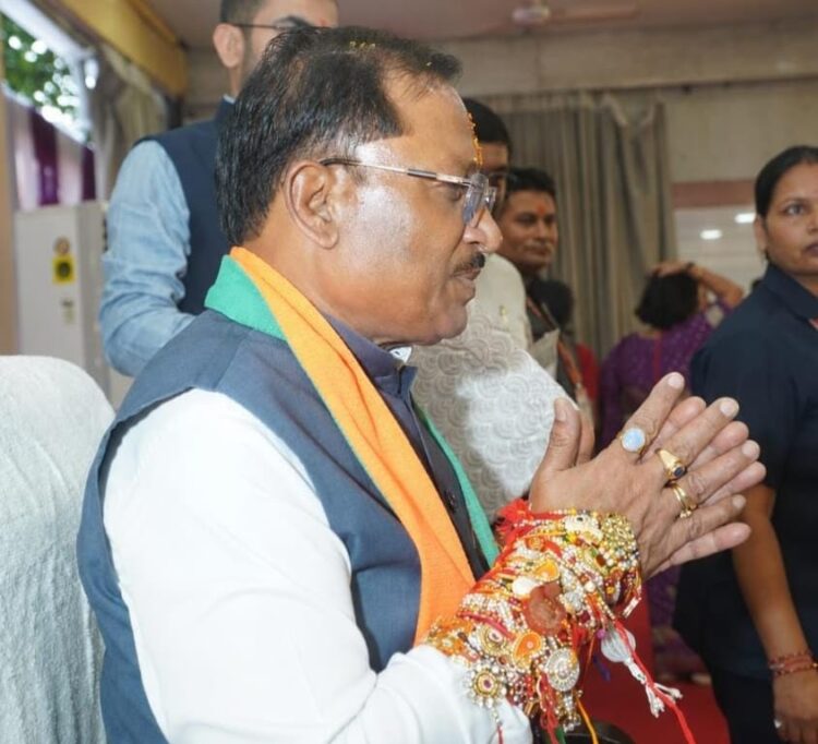 महतारी के आशीष से, राखी के विश्वास से मुख्यमंत्री के नेतृत्व में महिलाओं के सम्मान, स्वावलंबन और आर्थिक सशक्तिकरण की दिशा में निरंतर पहल