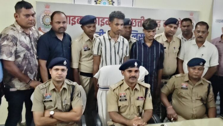 युवती पर एसिड अटैक करने वाला आरोपी कथित प्रेमी और उसका साथी गिरफ्तार