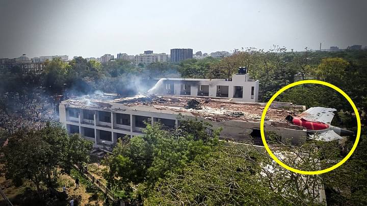 242 यात्रियों वाली एअर इंडिया फ्लाइट क्रैश: राष्ट्रपति और पीएम मोदी ने विमान हादसे पर जताया दुख, अहमदाबाद एयरपोर्ट पर संचालन बंद