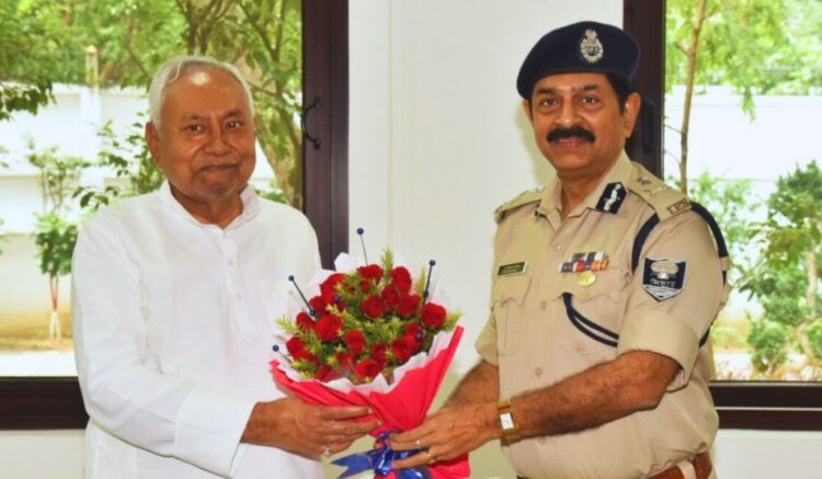 बिहार के नए डीजीपी आलोक राज ने संभाली बागडोर: पहली ही पोस्टिंग में निपटाए थे चार खूंखार अपराधी, तीन बार राष्ट्रपति पदक से हो चुके है सम्मानित