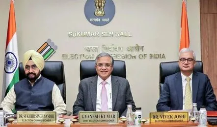 चुनाव आयोग: SIR के लिए कैसे भरें फॉर्म 6, 7 और 8? कौन से 12 दस्तावेज हैं जरूरी