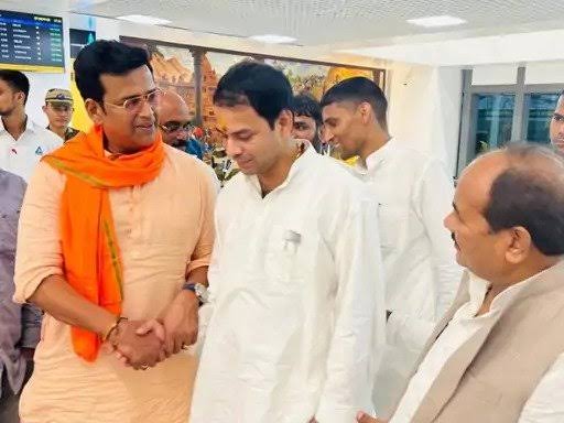 दूसरे चरण के मतदान से पहले बिहार में सियायी भूचाल, तेज प्रताप यादव ने भाजपा से मिलाया हाथ
