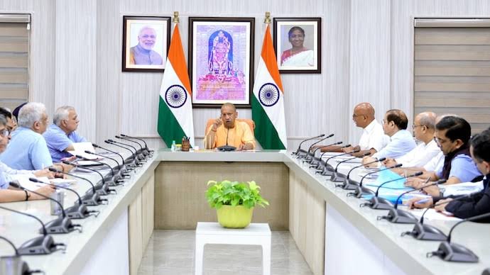 सोशल मीडिया पर आपत्तिजनक पोस्ट की तो होगी उम्रकैद तक की सजा, योगी सरकार ने डिजिटल मीडिया नीति को दी मंजूर