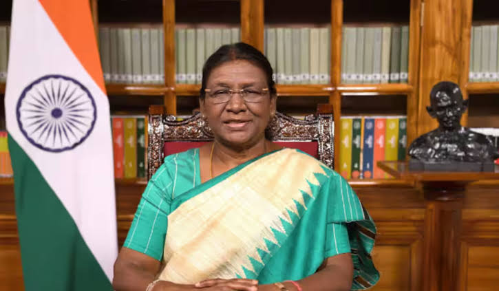 राष्ट्रपति द्रौपदी मुर्मू ने दी रक्षाबंधन की बधाई, कहा- यह सांस्कृतिक विरासत के संरक्षण का अवसर