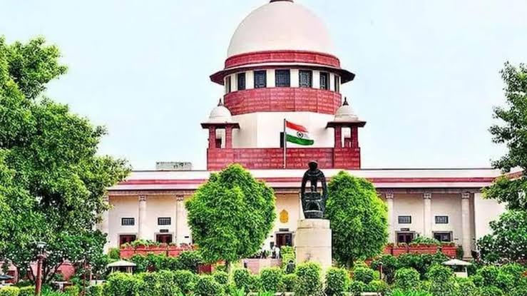 शराब की दुकानों में खरीदारों की उम्र जांच के लिए ठोस नीति की मांग, सुप्रीम कोर्ट ने केंद्र से मांगा जवाब