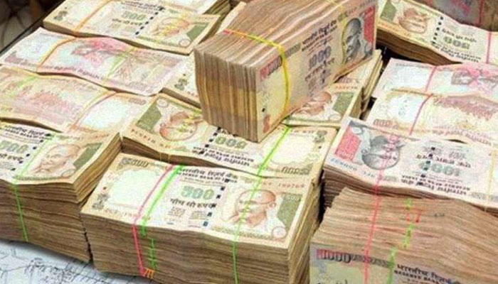 3.5 करोड़ रुपये के पुराने नोट सहित दो वाहन जब्त, 4 आरोपी गिरफ्तार