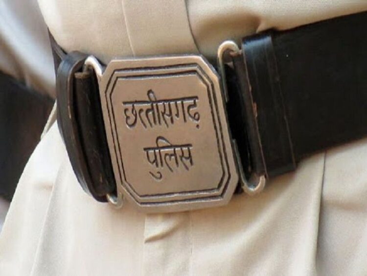आरक्षक को पुलिस अधीक्षक ने किया बर्खास्त, अनुपस्थित रहने एवं आपराधिक गतिविधियों में संलिप्त रहने पर हुई कार्यवाही
