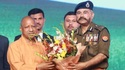 महाकुंभ में तैनात पुलिसकर्मियों को योगी सरकार का तोहफा, मेडल और बोनस के साथ मिलेगी एक सप्ताह की मिली छुट्टी
